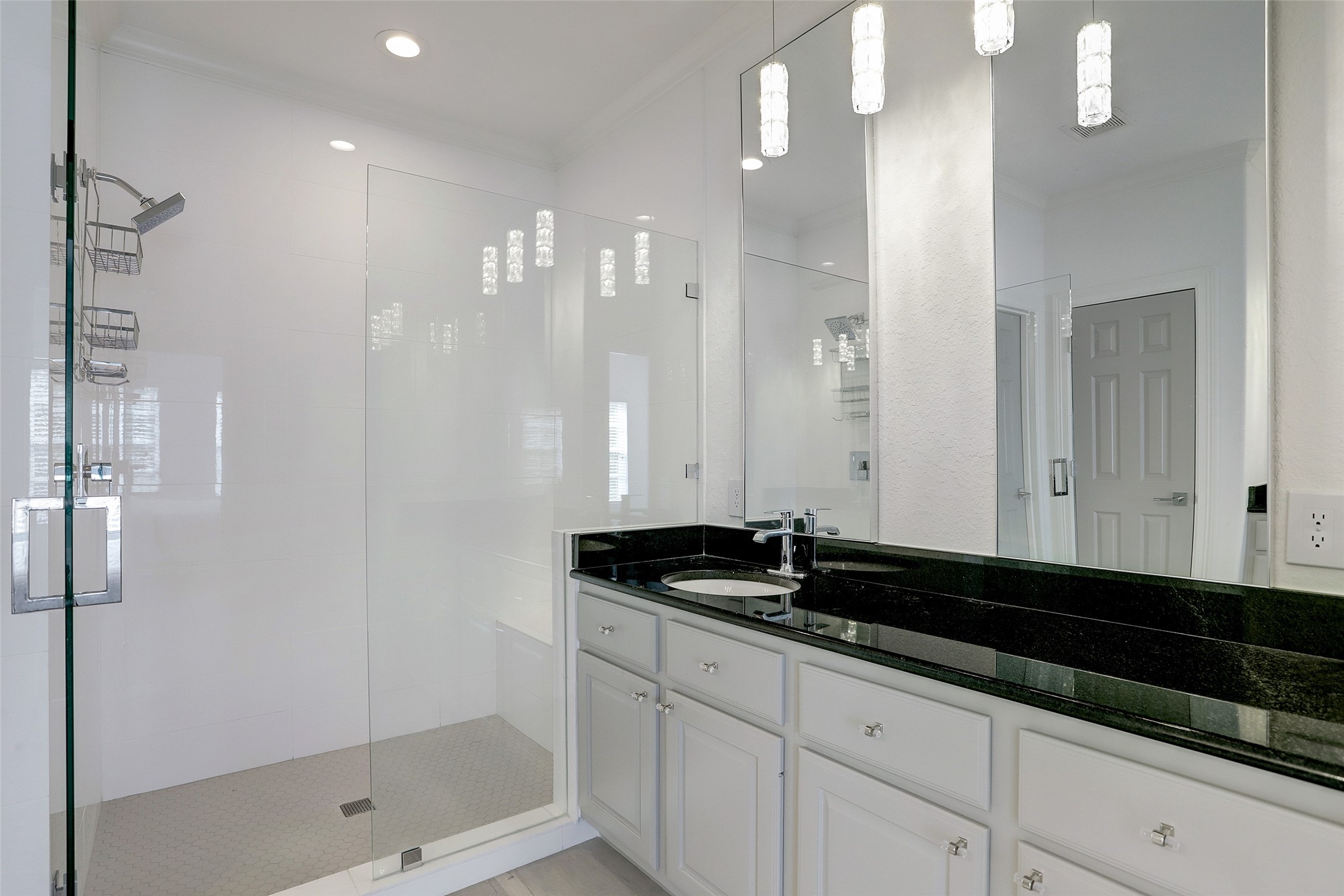 10 Shell Port Square The Woodlands, TX 77380 - Photo 23 of 31 a close view of sink and mirror