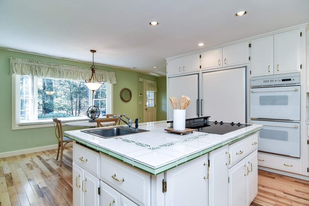 9 Buttercup Lane Dover, MA 02030 - Photo 9 of 36