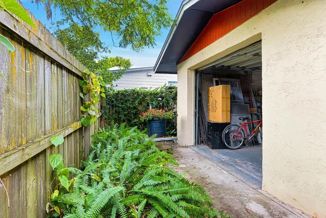 a view of a storage & utility room