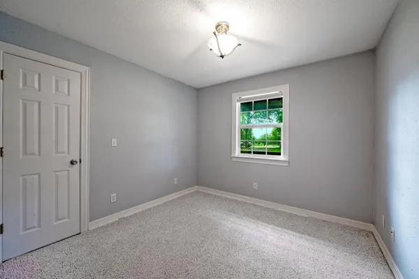 $689,500 | 260 Susan Drive, Pottsboro, TX 75076