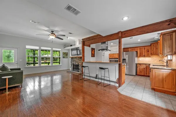 $689,500 | 260 Susan Drive, Pottsboro, TX 75076