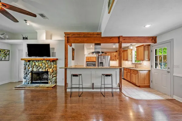 $689,500 | 260 Susan Drive, Pottsboro, TX 75076
