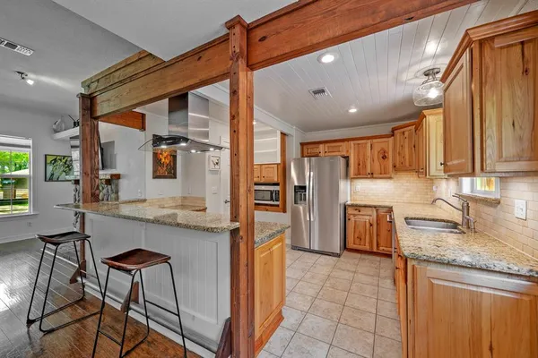$689,500 | 260 Susan Drive, Pottsboro, TX 75076