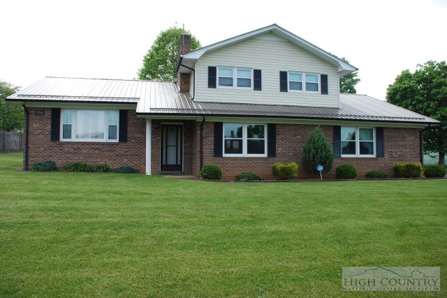 198 Sexton Road West Jefferson, NC 28694 - Photo 1 of 25 Gallery Image 1