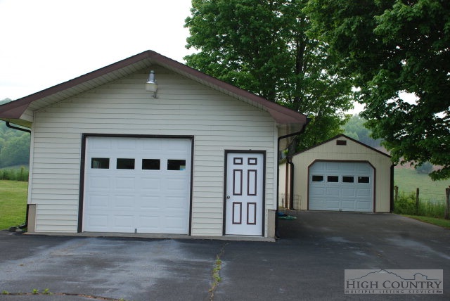 198 Sexton Road West Jefferson, NC 28694 - Photo 21 of 25 Gallery Image 21
