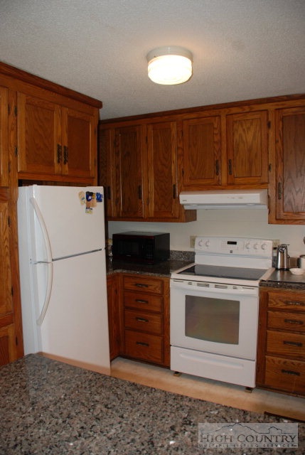 198 Sexton Road West Jefferson, NC 28694 - Photo 23 of 25 Gallery Image 23