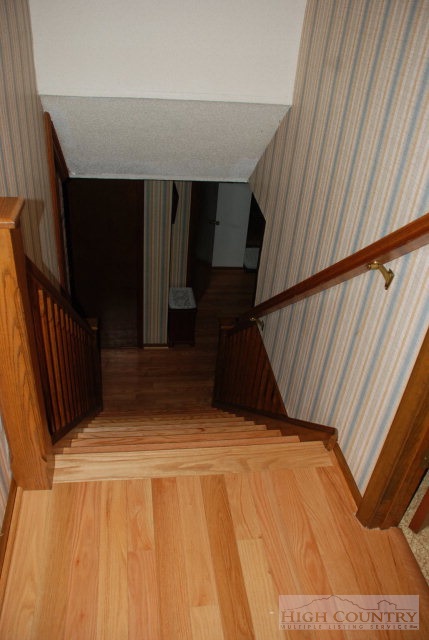 198 Sexton Road West Jefferson, NC 28694 - Photo 9 of 25 Gallery Image 9