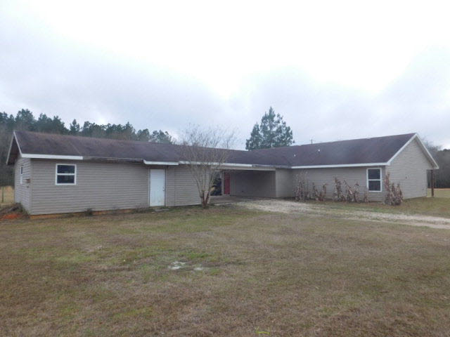 17538 Boomerang Lane Foley, AL 36535 - Photo 2 of 5 Rear view
