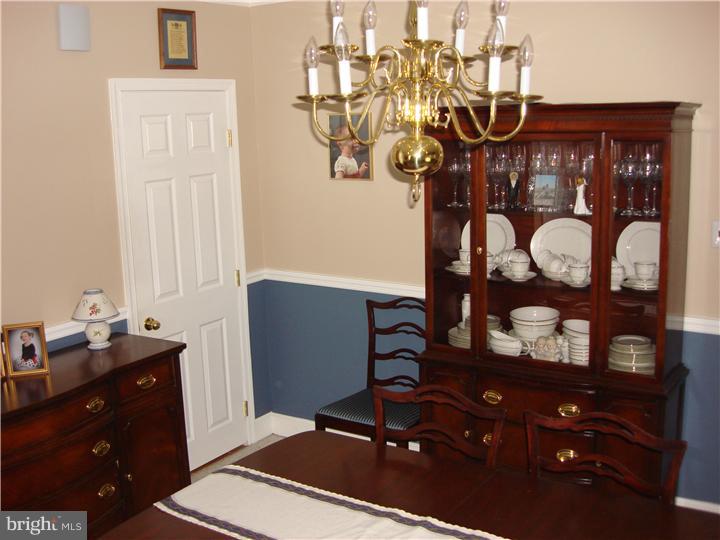 19 Congress Avenue Springfield, PA 19064 - Photo 6 of 18 Dining Room