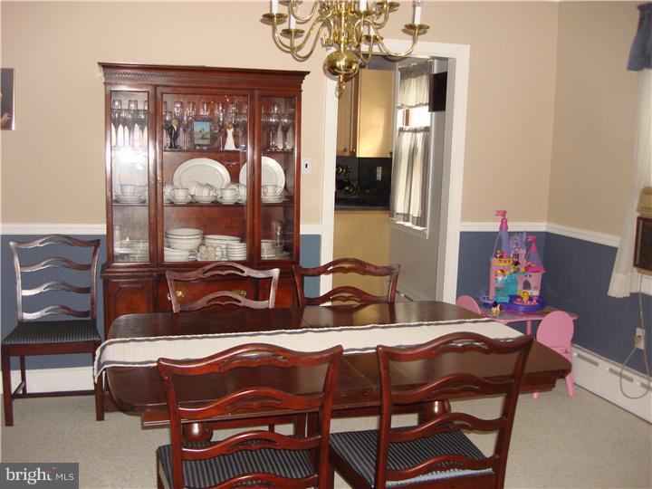 19 Congress Avenue Springfield, PA 19064 - Photo 7 of 18 Dining Room