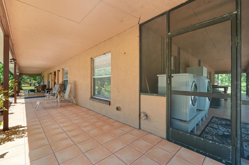 13719 Seminole Trail Wimauma, FL 33598 - Photo 33 of 68