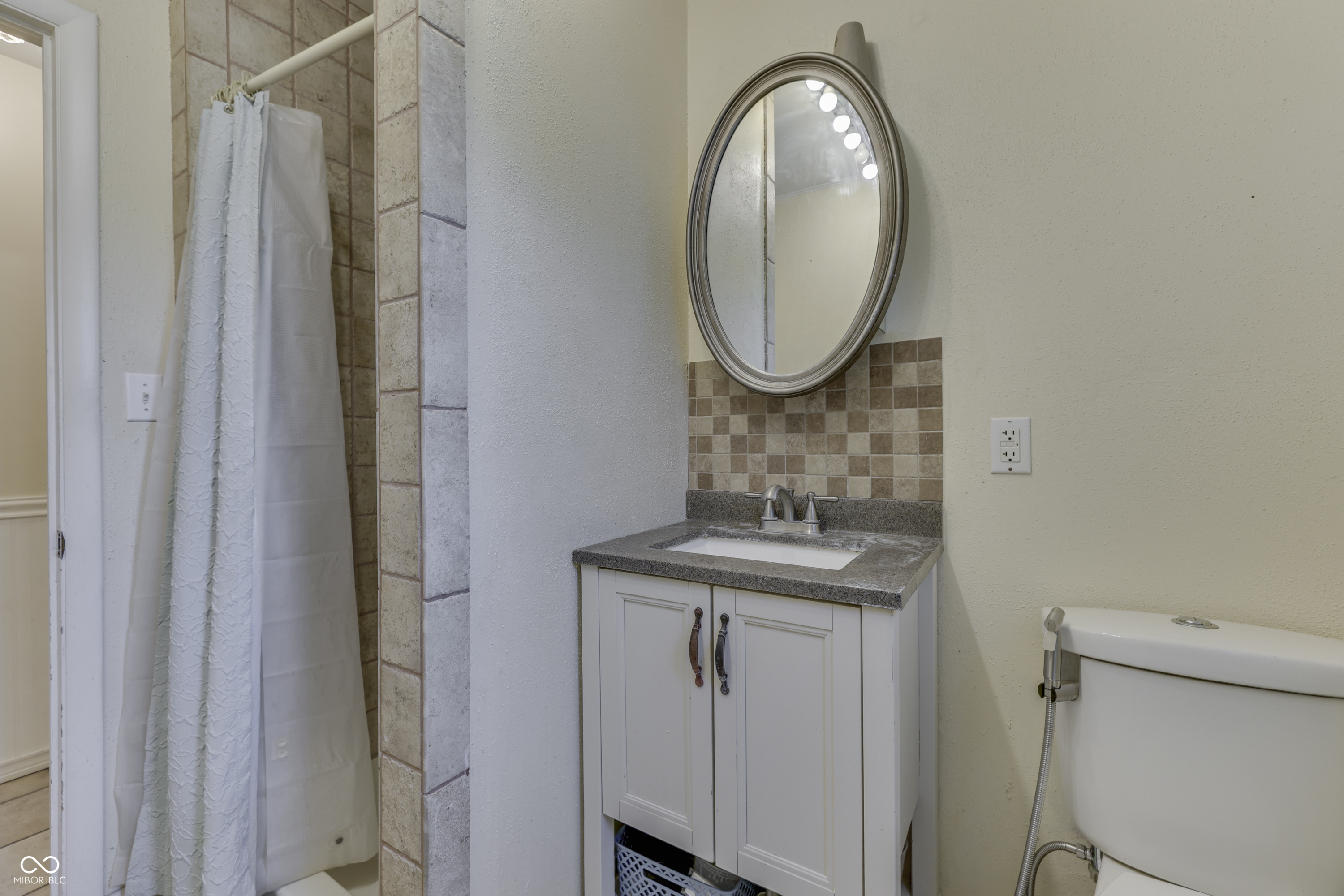 4206 Ridgeway Avenue Columbus, IN 47203 - Photo 28 of 71
