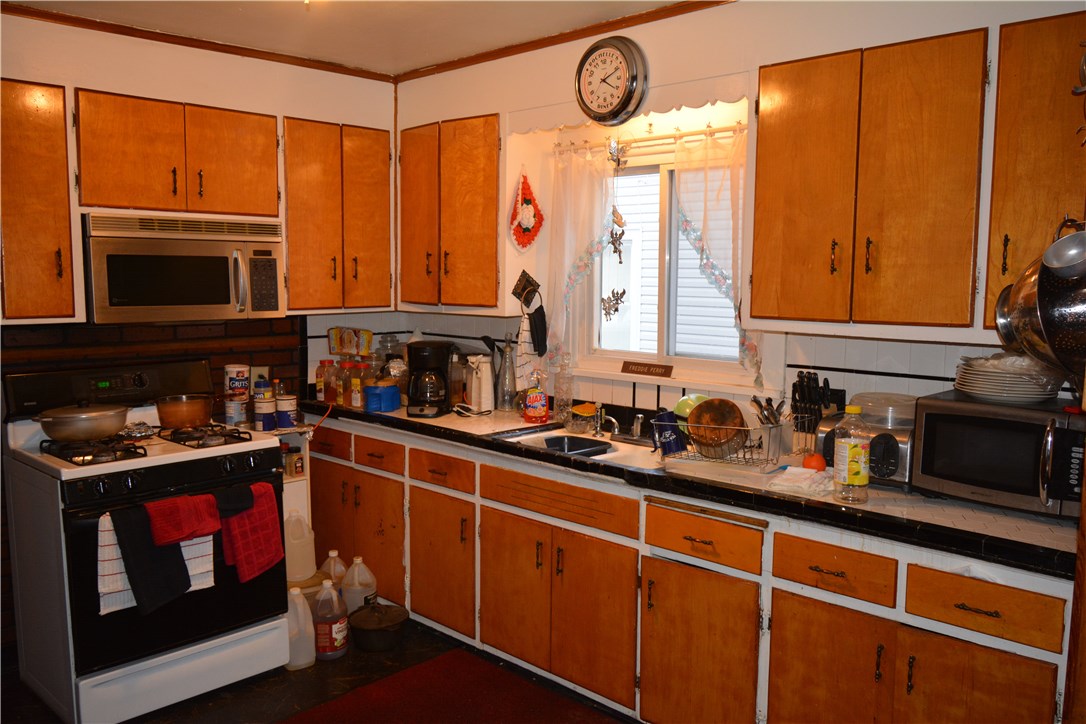 115 Gothic Street Rochester, NY 14621 - Photo 4 of 14