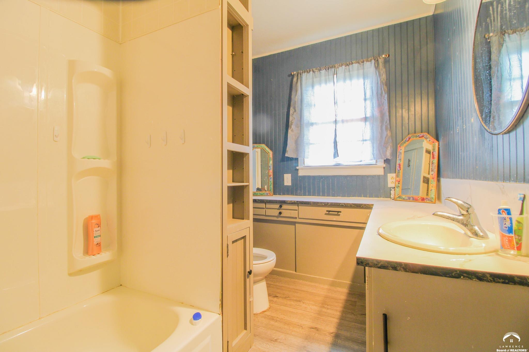 25388 Chieftain Road Lawrence, KS 66044 - Photo 15 of 39