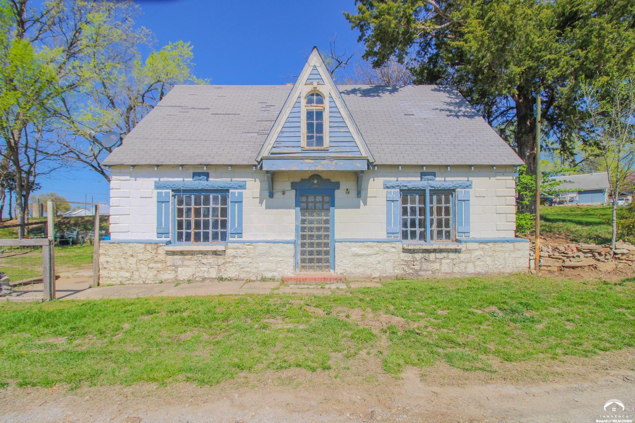 25388 Chieftain Road Lawrence, KS 66044 - Photo 21 of 39