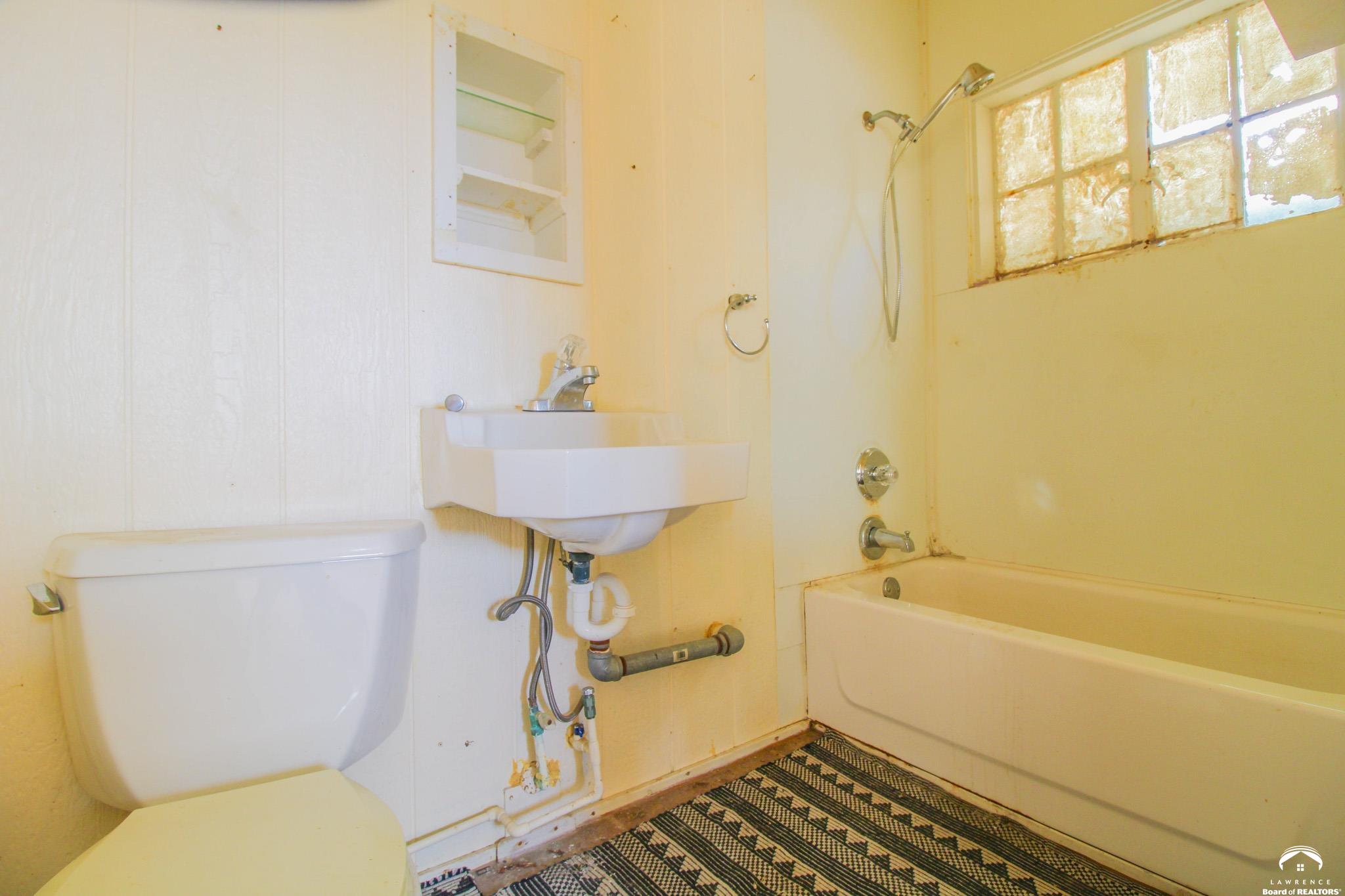 25388 Chieftain Road Lawrence, KS 66044 - Photo 29 of 39