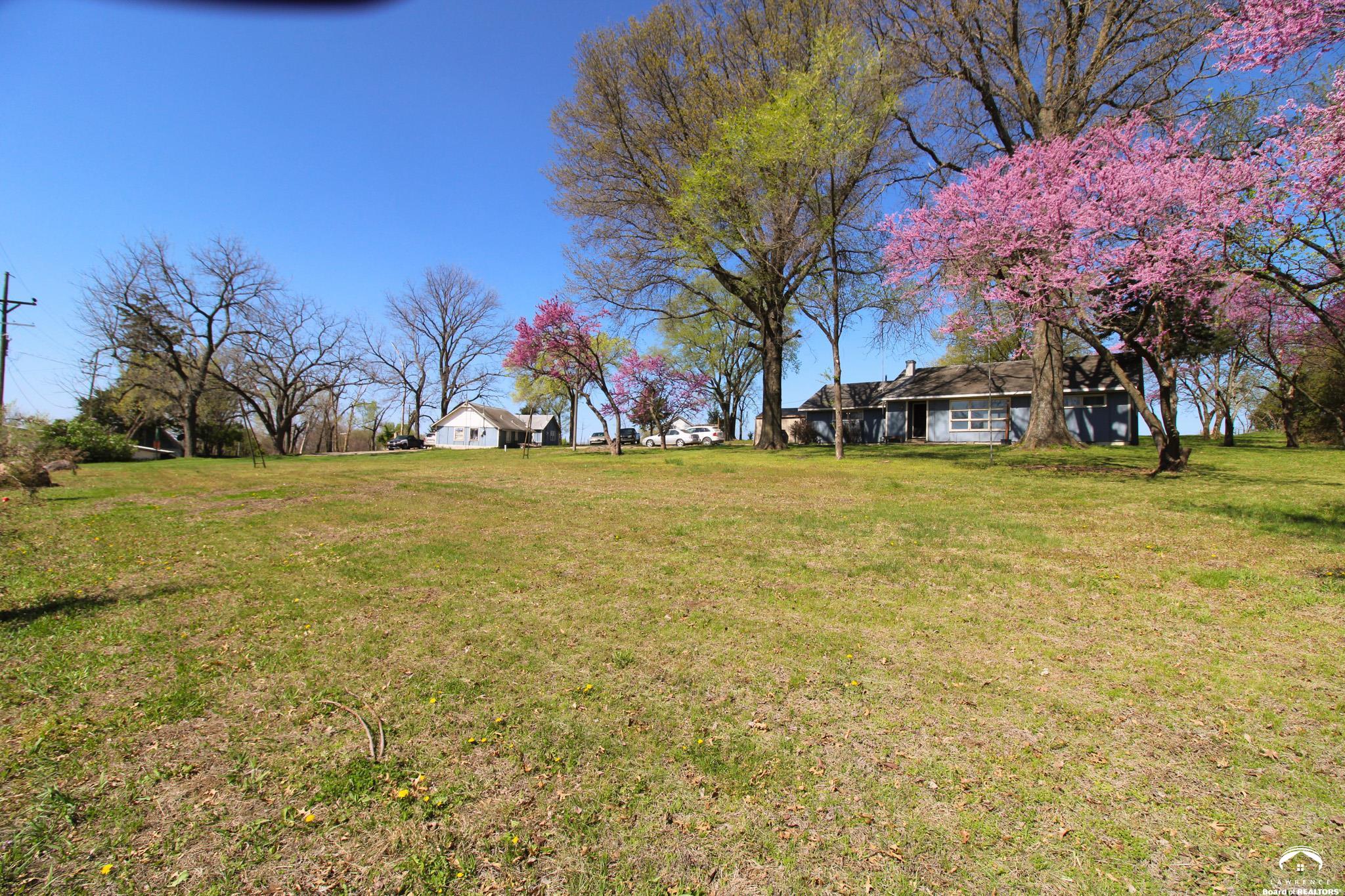 25388 Chieftain Road Lawrence, KS 66044 - Photo 36 of 39