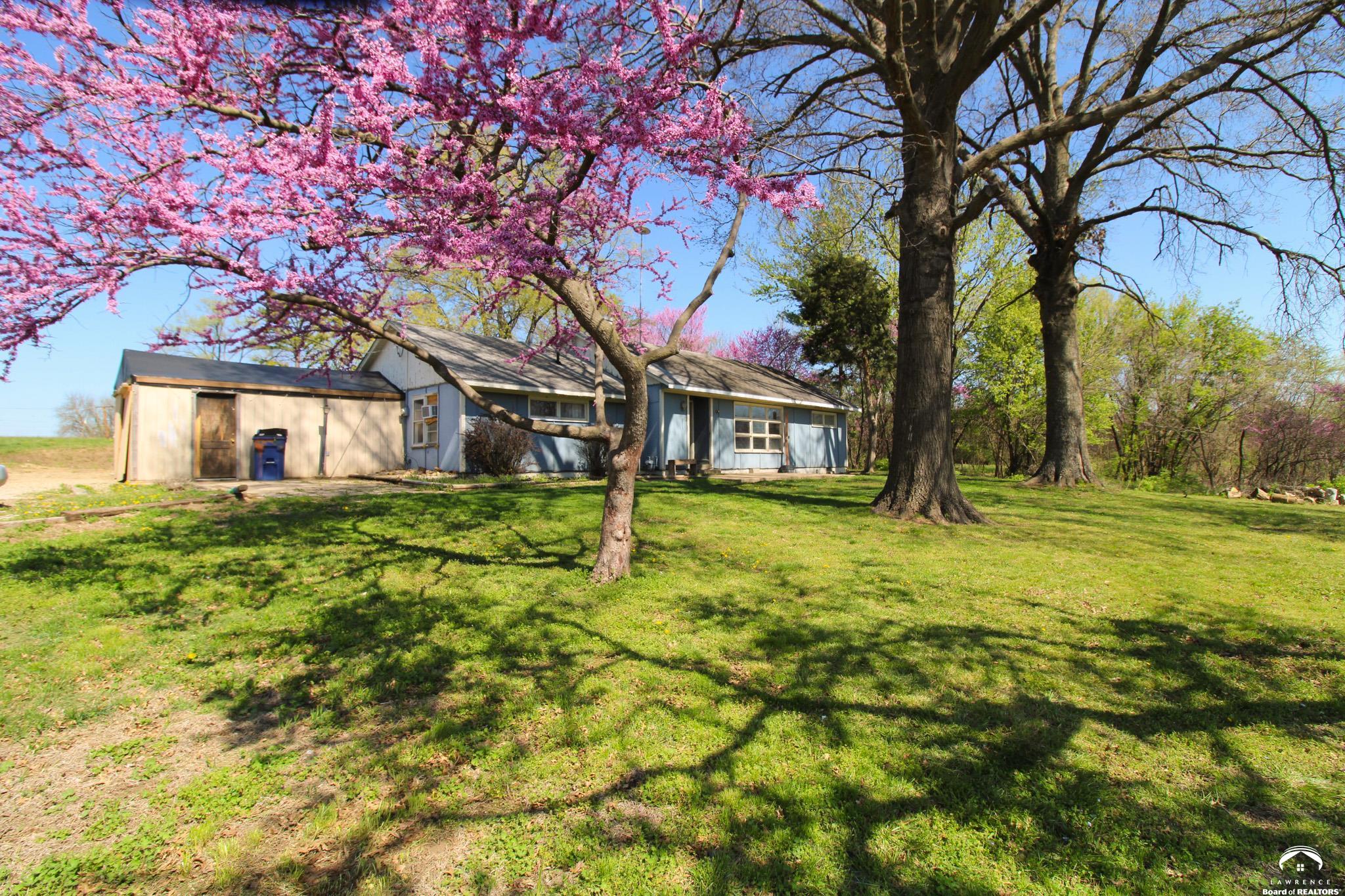 25388 Chieftain Road Lawrence, KS 66044 - Photo 38 of 39