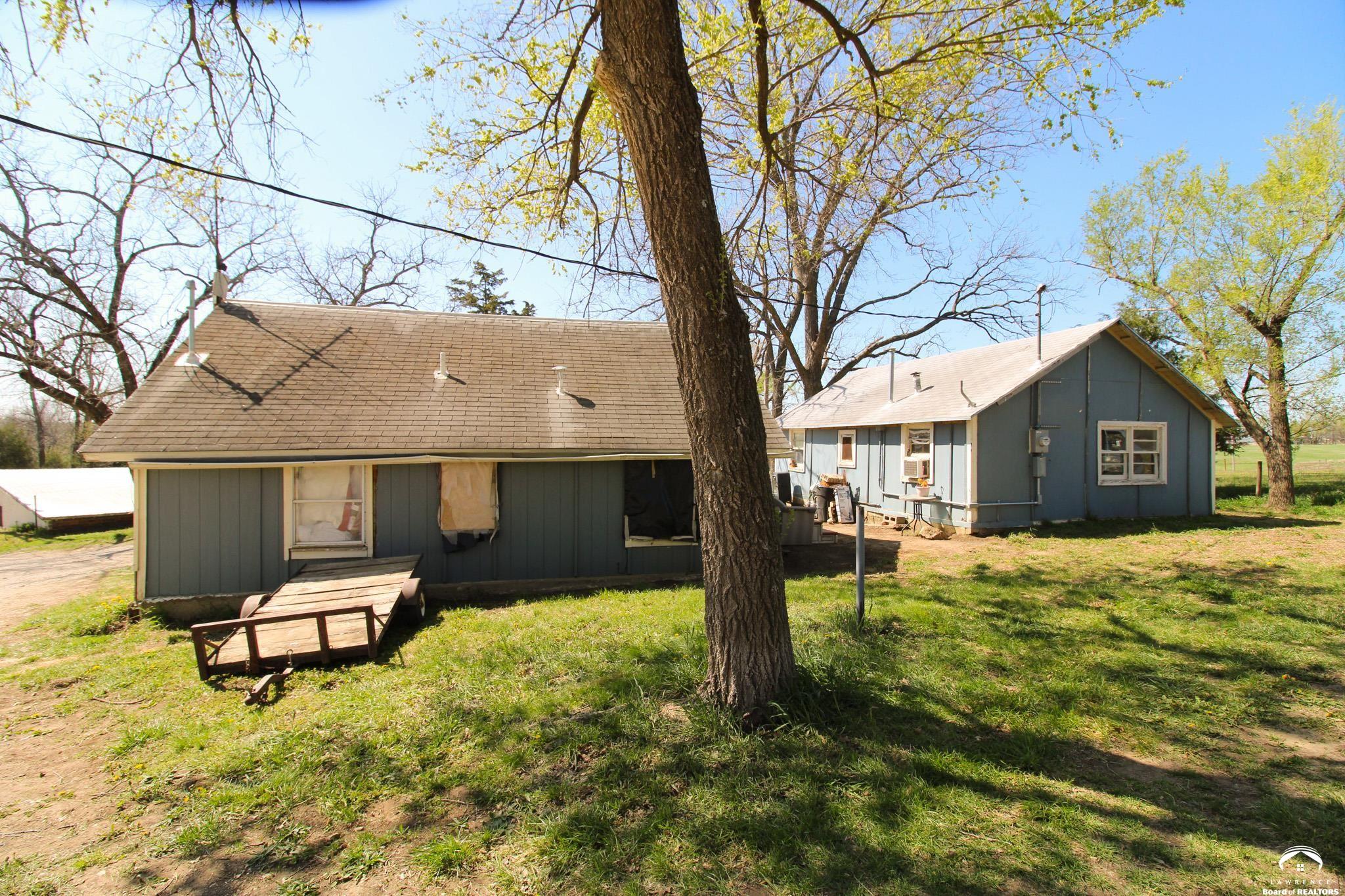 25388 Chieftain Road Lawrence, KS 66044 - Photo 5 of 39