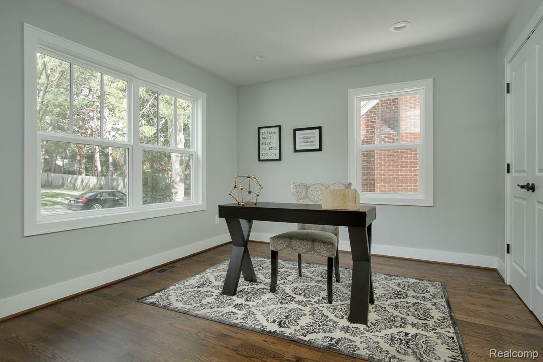 2832 Windemere Road Birmingham, MI 48009 - Photo 6 of 30 Windermere-Staged-003.jpg