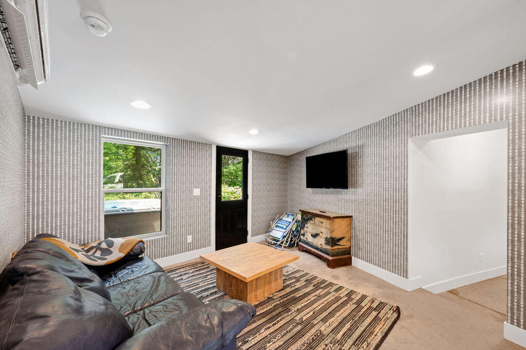 5831 Browntown Road Sawyer, MI 49125 - Photo 18 of 42 17