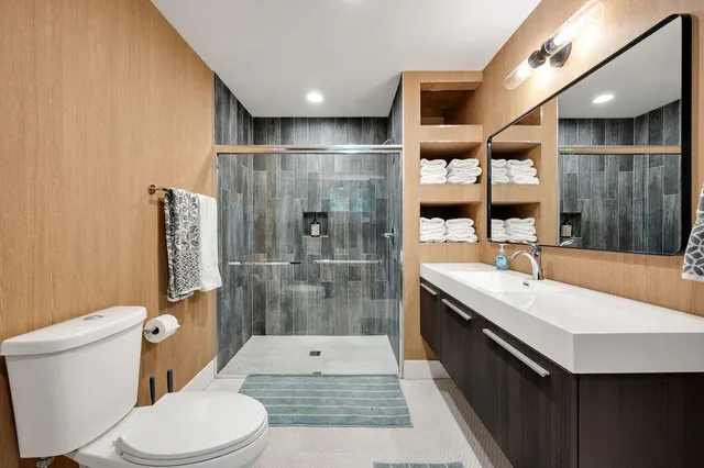 $835,000 | 5831 Browntown Road, Sawyer, MI 49125