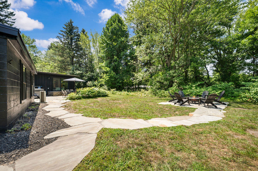 5831 Browntown Road Sawyer, MI 49125 - Photo 32 of 42 31