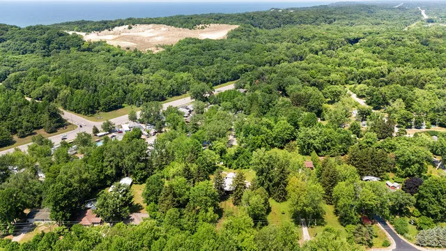 $835,000 | 5831 Browntown Road, Sawyer, MI 49125