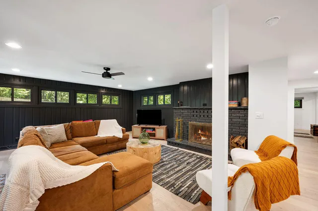 $835,000 | 5831 Browntown Road, Sawyer, MI 49125