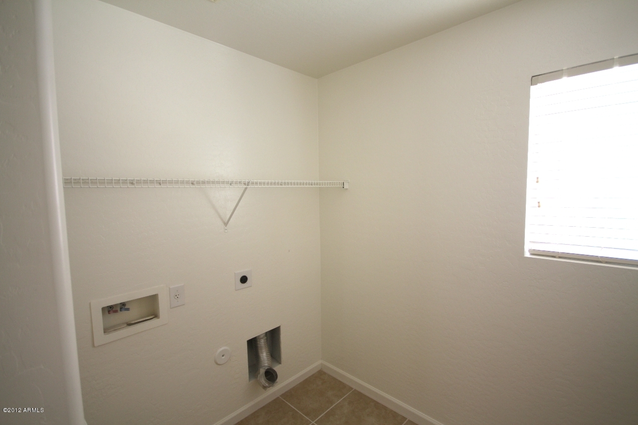 6524 East Refuge Road Florence, AZ 85132 - Photo 17 of 28 First Floor Laundry