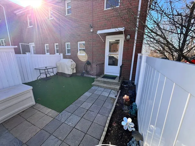 $3,200 | 108 Kingston Street, Unit 108, North Andover, MA 01845