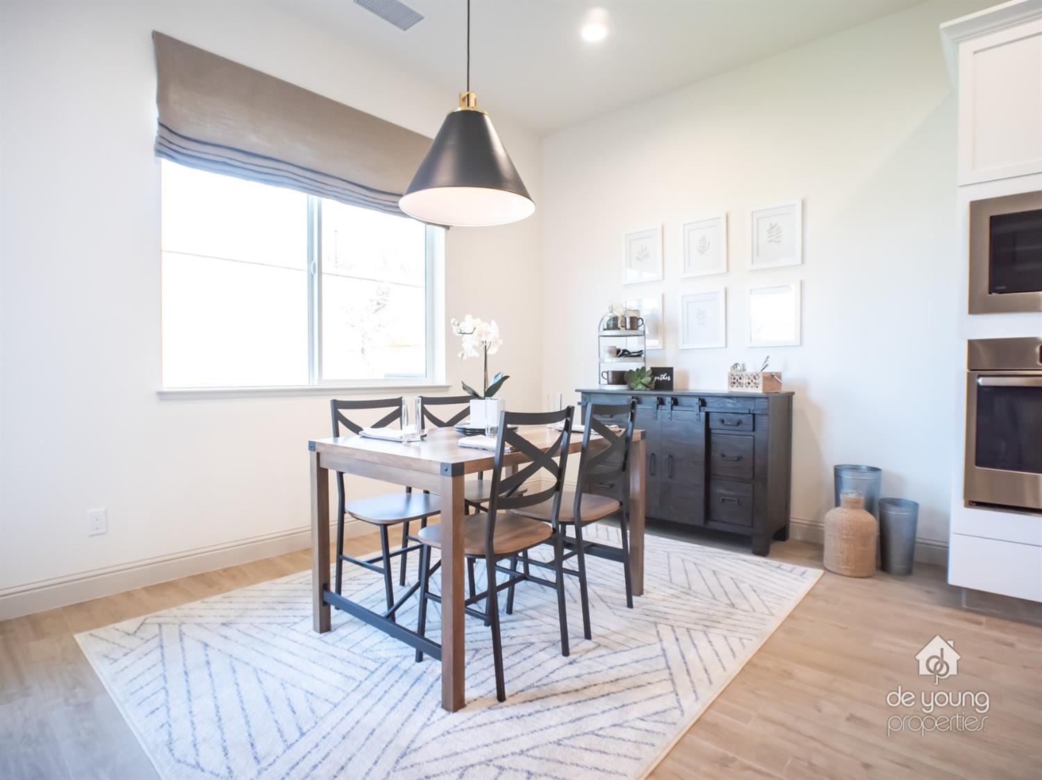 2924 Portland Avenue Clovis, CA 93619 - Photo 4 of 25