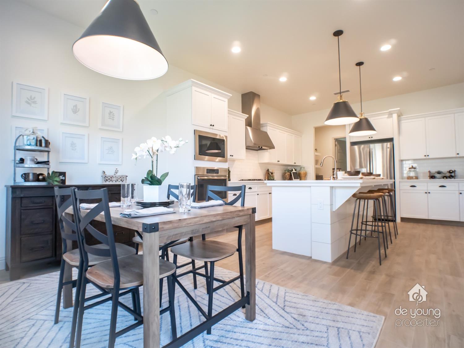 2924 Portland Avenue Clovis, CA 93619 - Photo 6 of 25