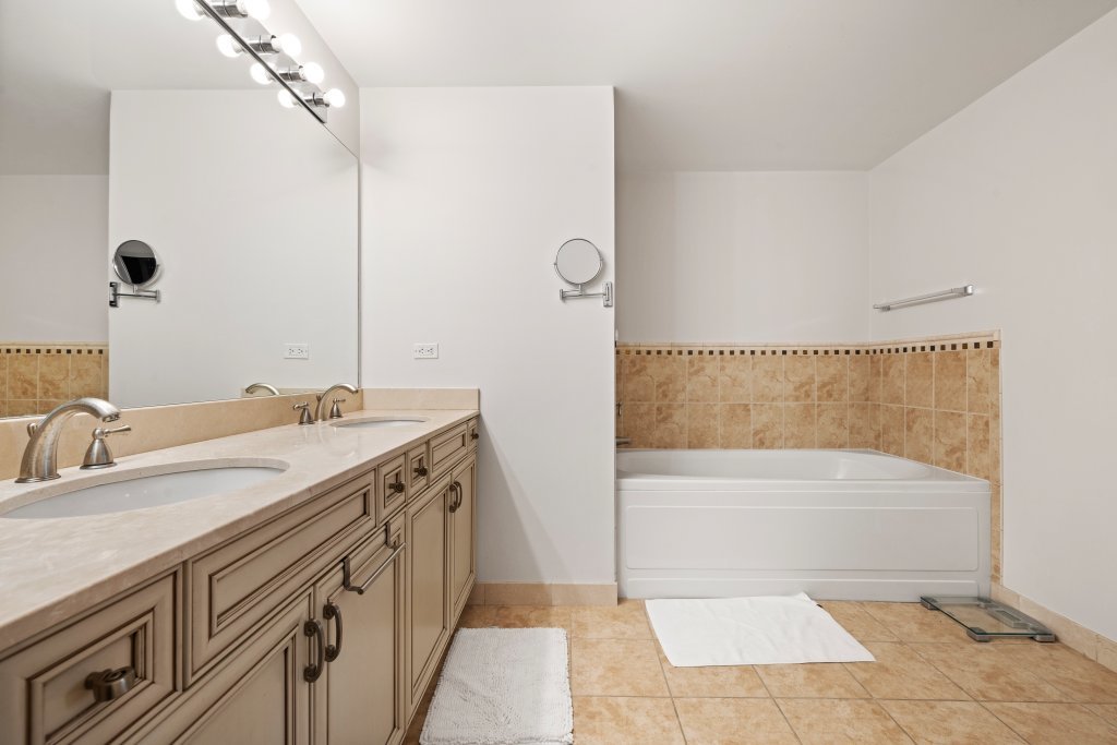 1525 South Sangamon Street, Unit 806 Chicago, IL 60608 - Photo 30 of 37
