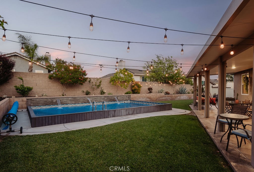829 South Pine Avenue Rialto, CA 92376 - Photo 11 of 48 Waterfall in ground pool!