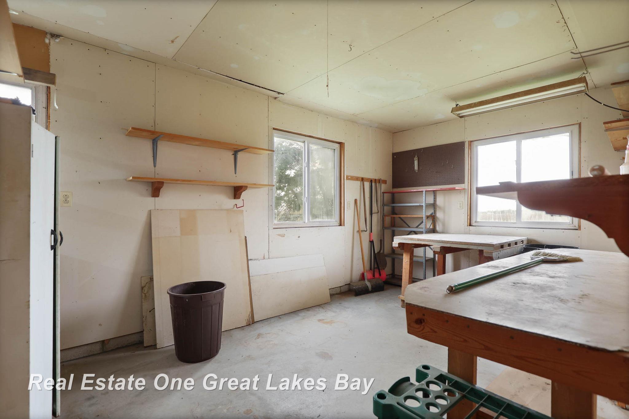 2365 West German Road Bay City, MI 48708 - Photo 40 of 50 50172130-c2ed8103-8343-4f0f-b29a-3d99a36da1b3.JPG