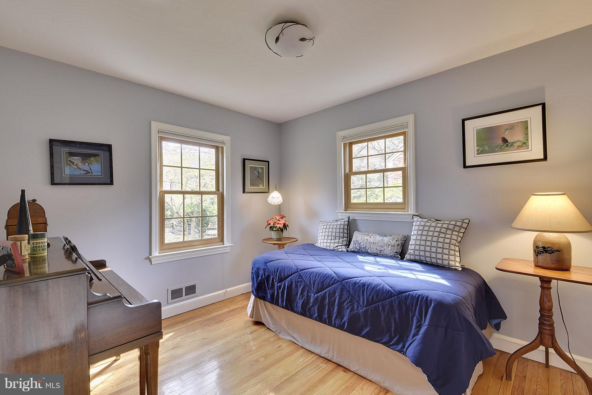 4606 Woodfield Road Bethesda, MD 20814 - Photo 8 of 25 Bedroom