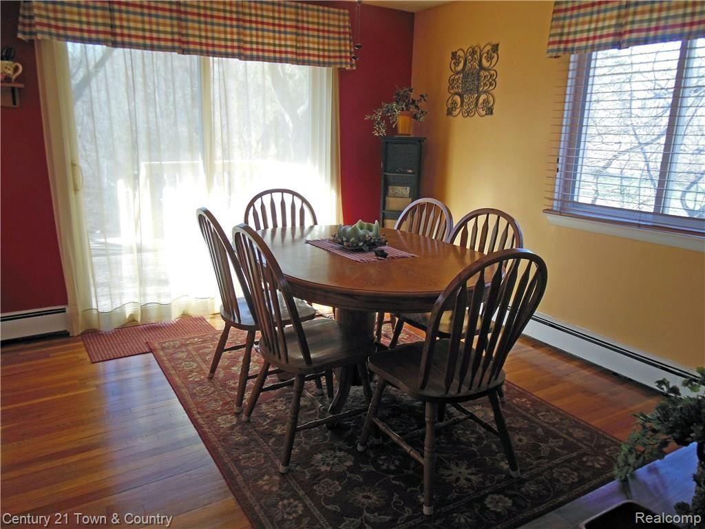4801 Whipple Lake Road Clarkston, MI 48348 - Photo 5 of 25 DINING AREA