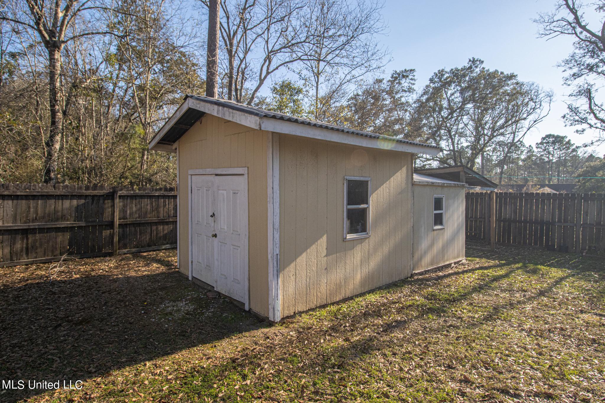 1421 Spruce Street Ocean Springs, MS 39564 - Photo 18 of 21 1421 Spruce-72026