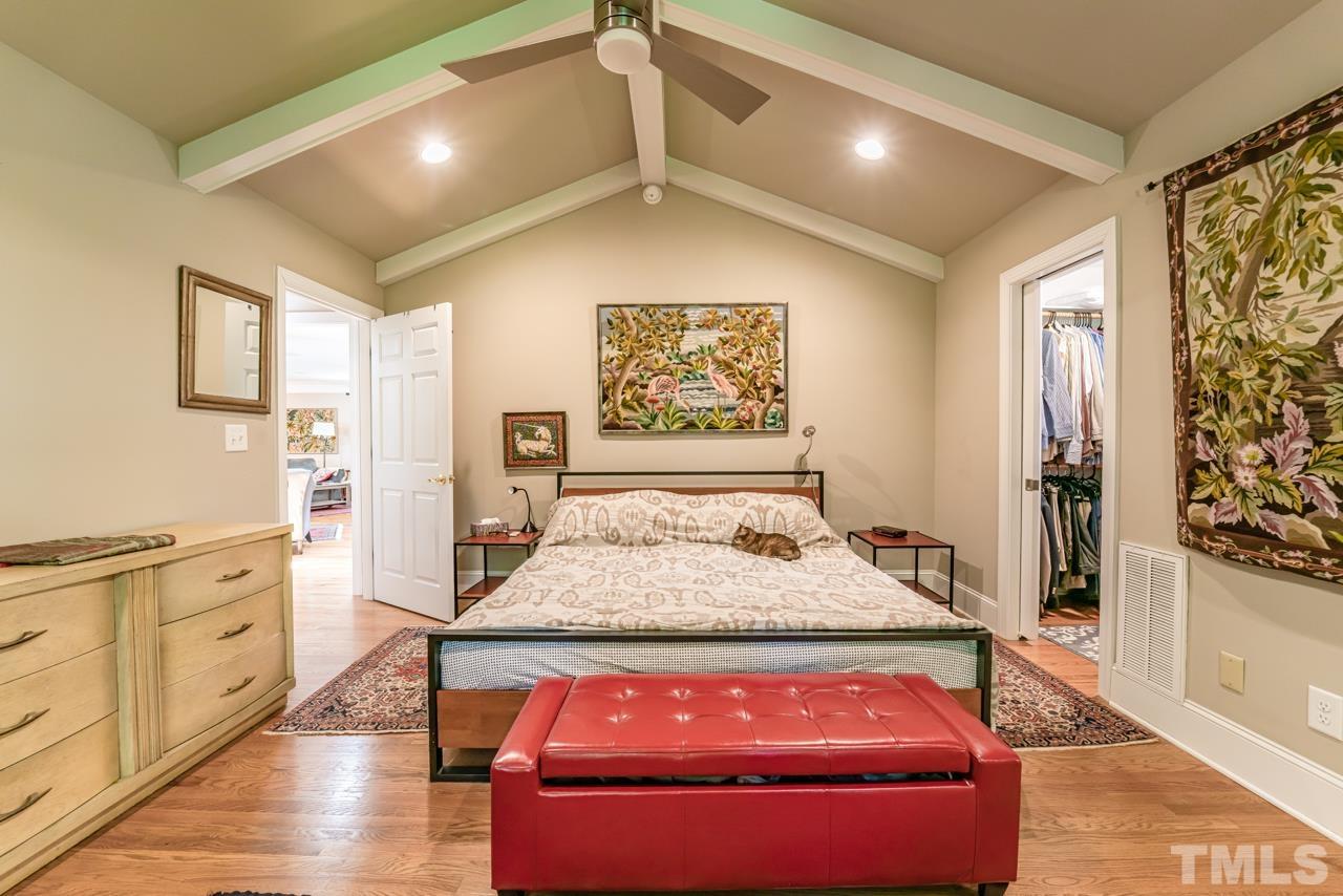 3318 Hampton Road Raleigh, NC 27607 - Photo 40 of 56 a living room with stainless steel appliances kitchen island granite countertop furniture and a kitchen view