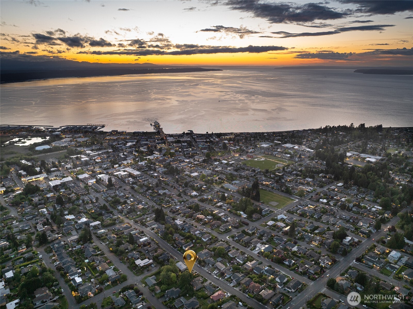 816 Walnut Street Edmonds, WA 98020 - Photo 2 of 40