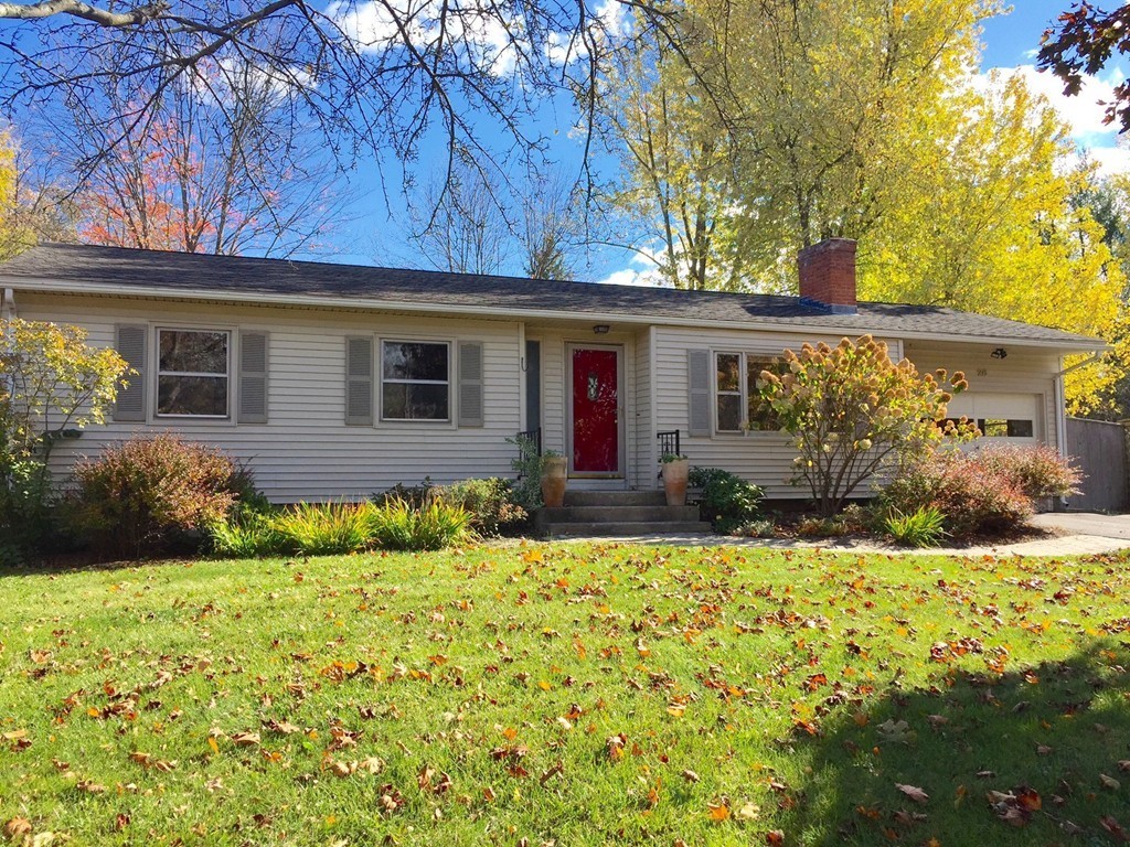28 Farmington Road Amherst, MA 01002 - Photo 2 of 26 Gallery Image 2