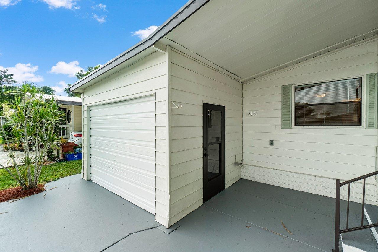 2622 Southwest Pontiac Place Stuart, FL 34997 - Photo 5 of 32 005-2622SouthwestPontiacPlace-Stuart-FL-