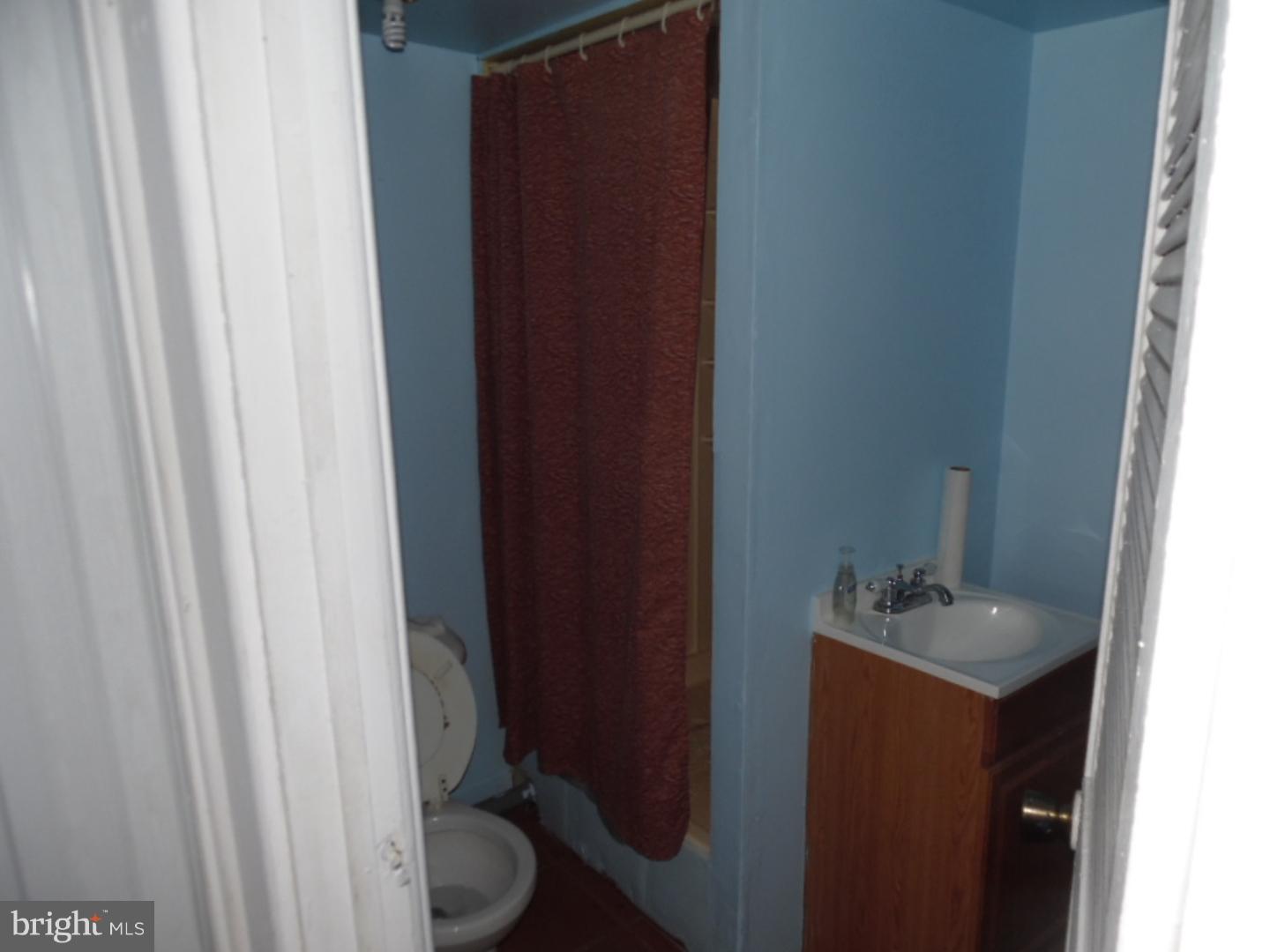 7819 Rugby Street Philadelphia, PA 19150 - Photo 8 of 10 Gallery Image 8