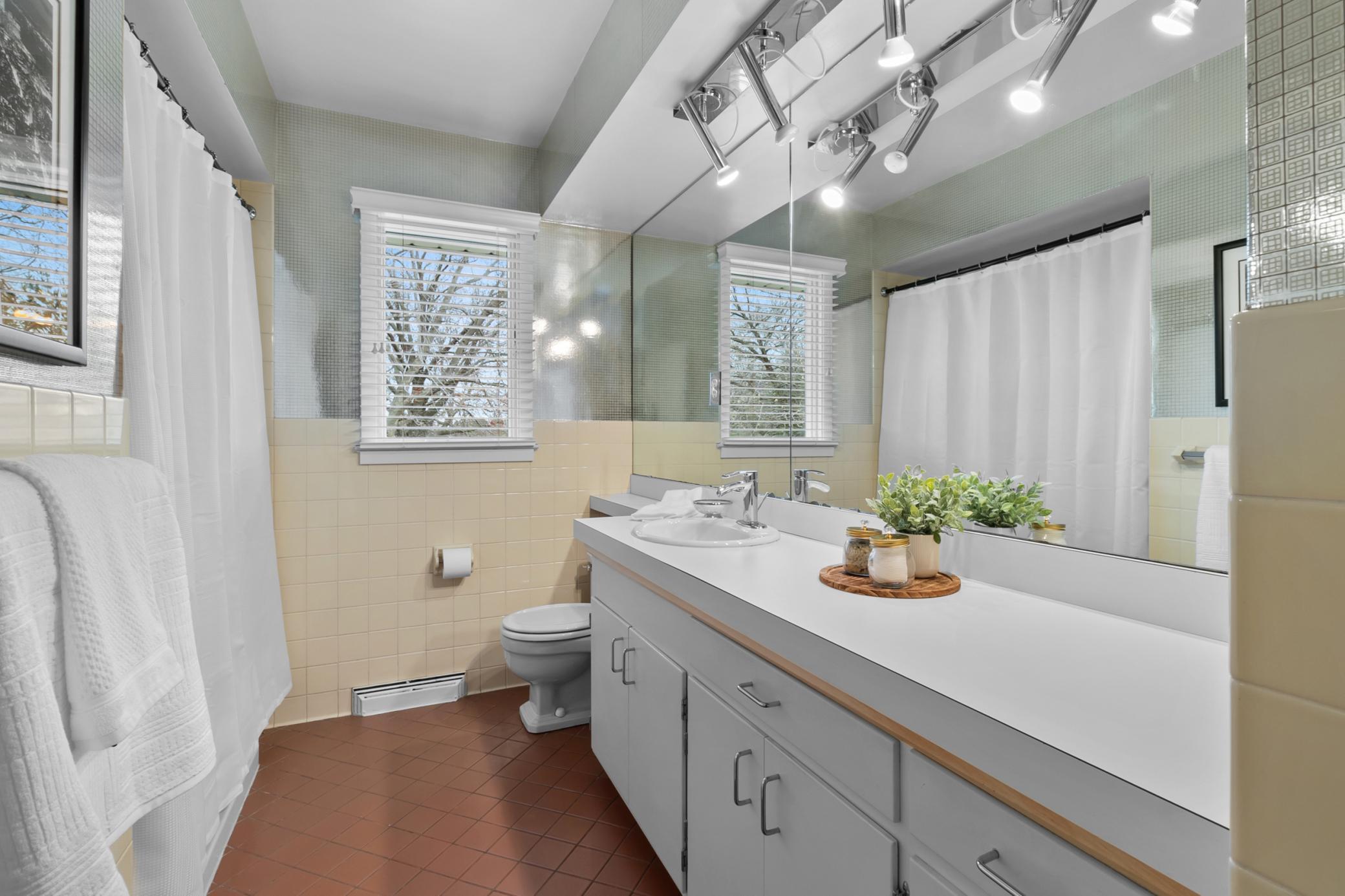 6008 Saxony Road Edina, MN 55436 - Photo 17 of 27 Gallery Image 17