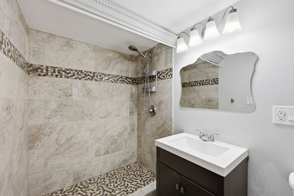 28 Drumlin Road Springfield, MA 01108 - Photo 29 of 38 Gallery Image 29