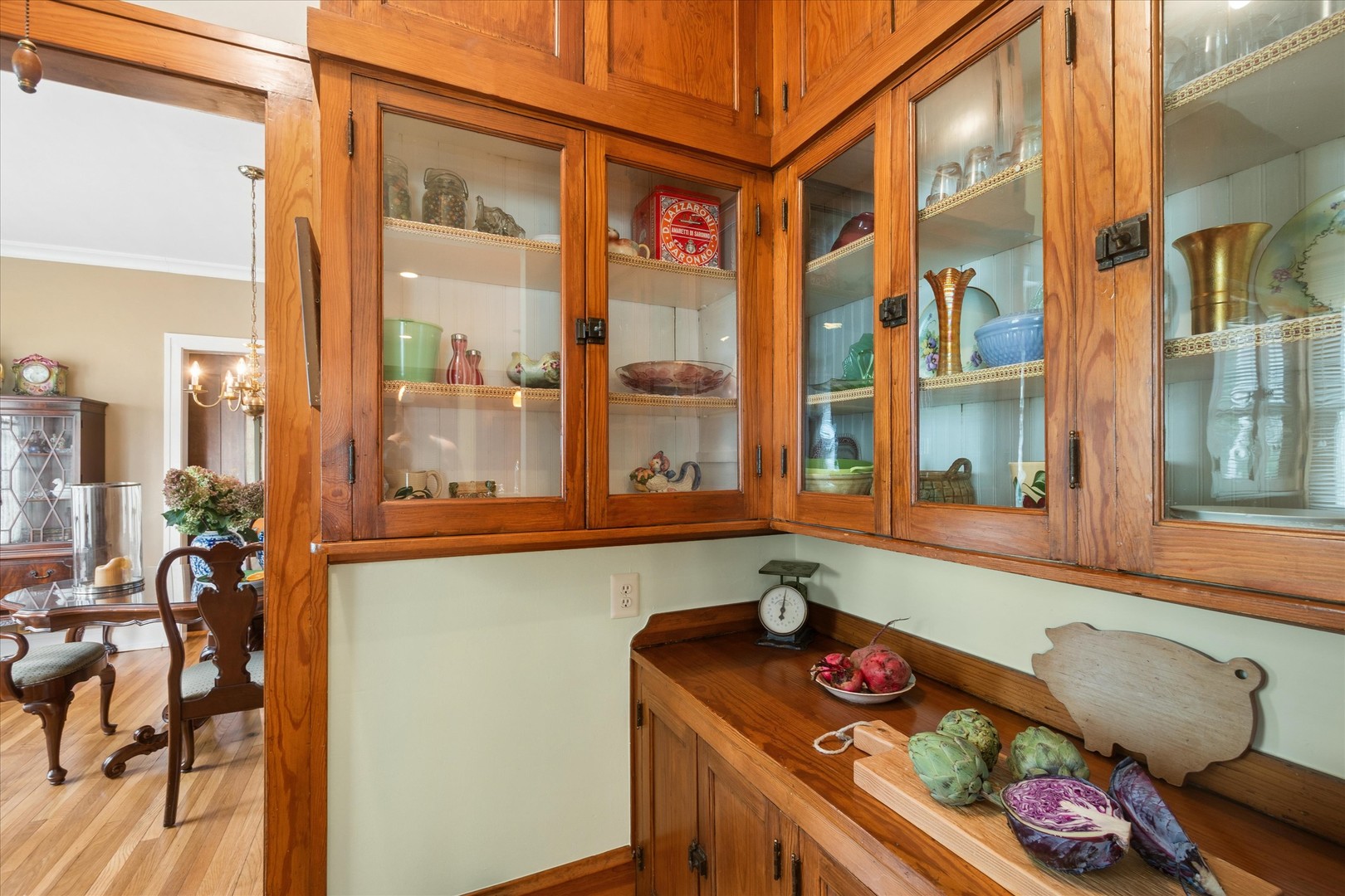 310 North Delaplaine Road Riverside, IL 60546 - Photo 12 of 35 Gallery Image 12