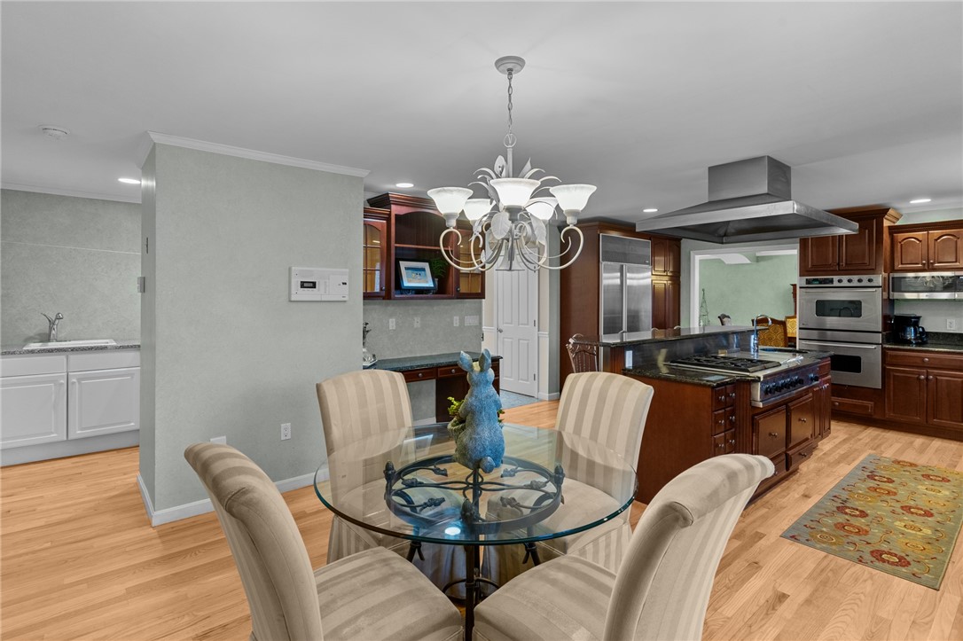 10 Ridgevale Court Cranston, RI 02921 - Photo 17 of 32 Gallery Image 17