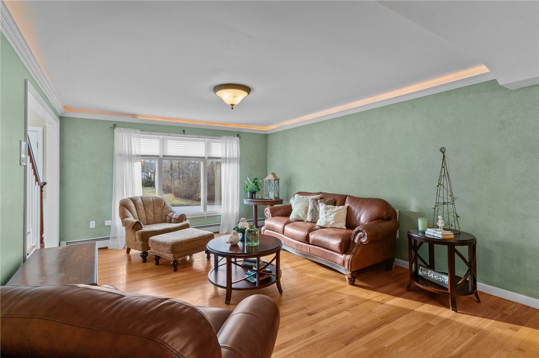 10 Ridgevale Court Cranston, RI 02921 - Photo 8 of 32 Gallery Image 8