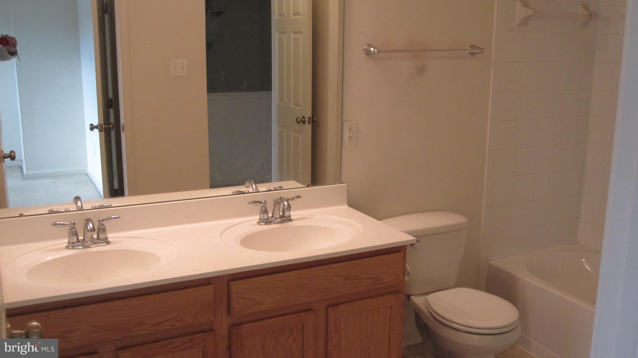 2204 Orchard View Road Reading, PA 19606 - Photo 10 of 12 Main Bathroom
